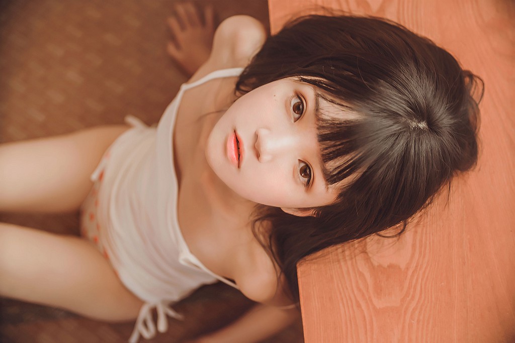 桜桃喵《小背心换水手服》 [萝莉COS] 写真集[144P]