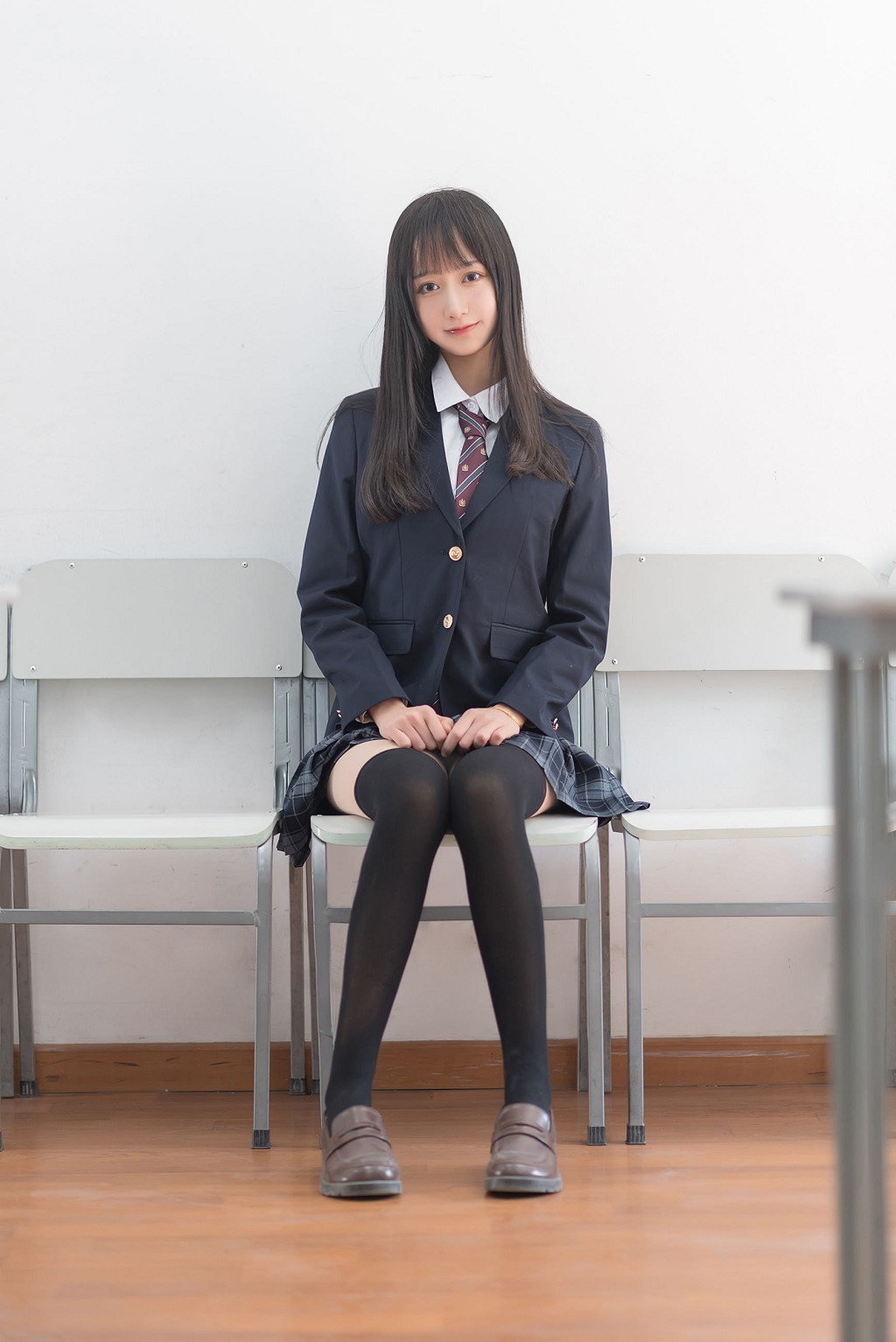 萌妹木绵绵OwO《西式JK》 [COSER美女] 写真集[47P]