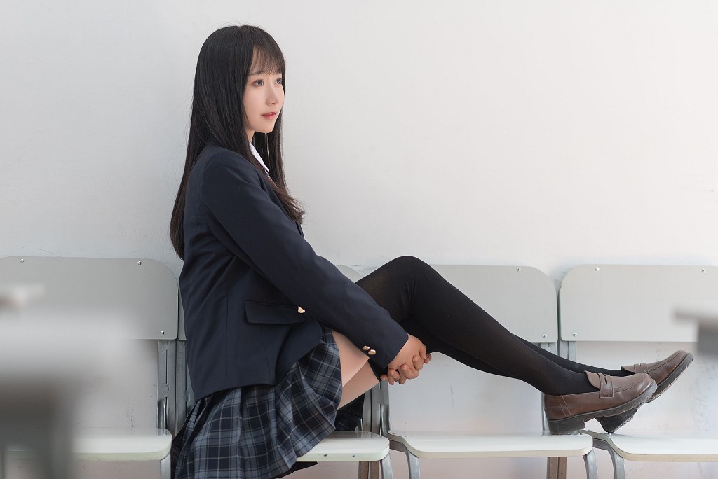 萌妹木绵绵OwO《西式JK》 [COSER美女] 写真集[47P]