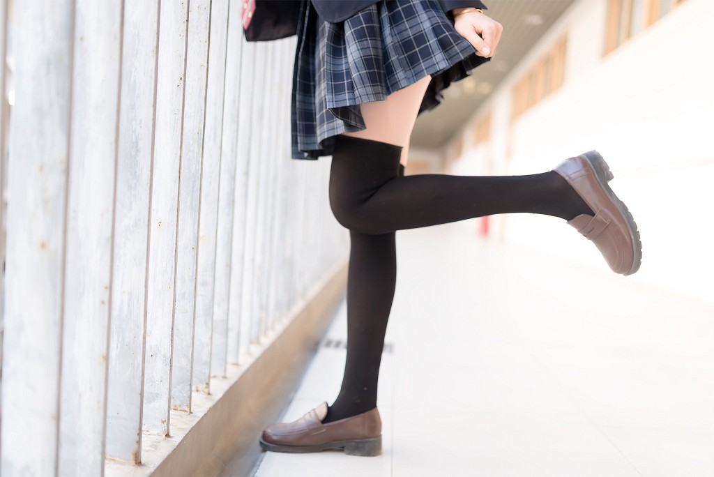 萌妹木绵绵OwO《西式JK》 [COSER美女] 写真集[47P]