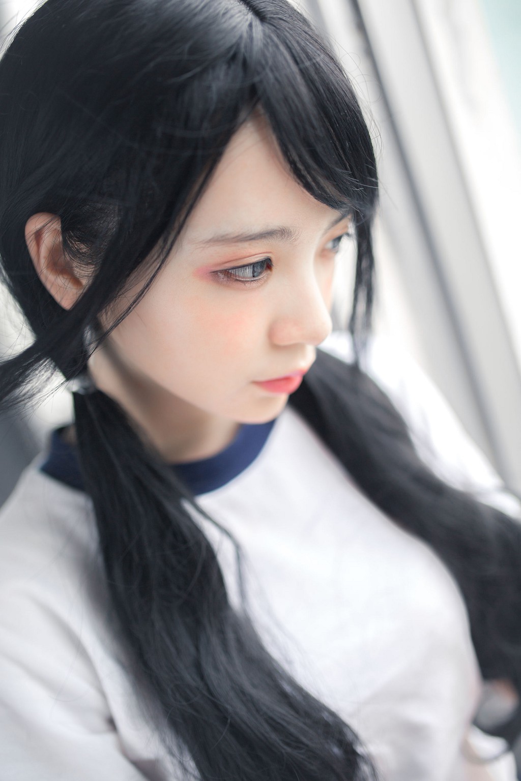 疯猫ss《体操服白丝》 [萝莉COS] 写真集[46P]