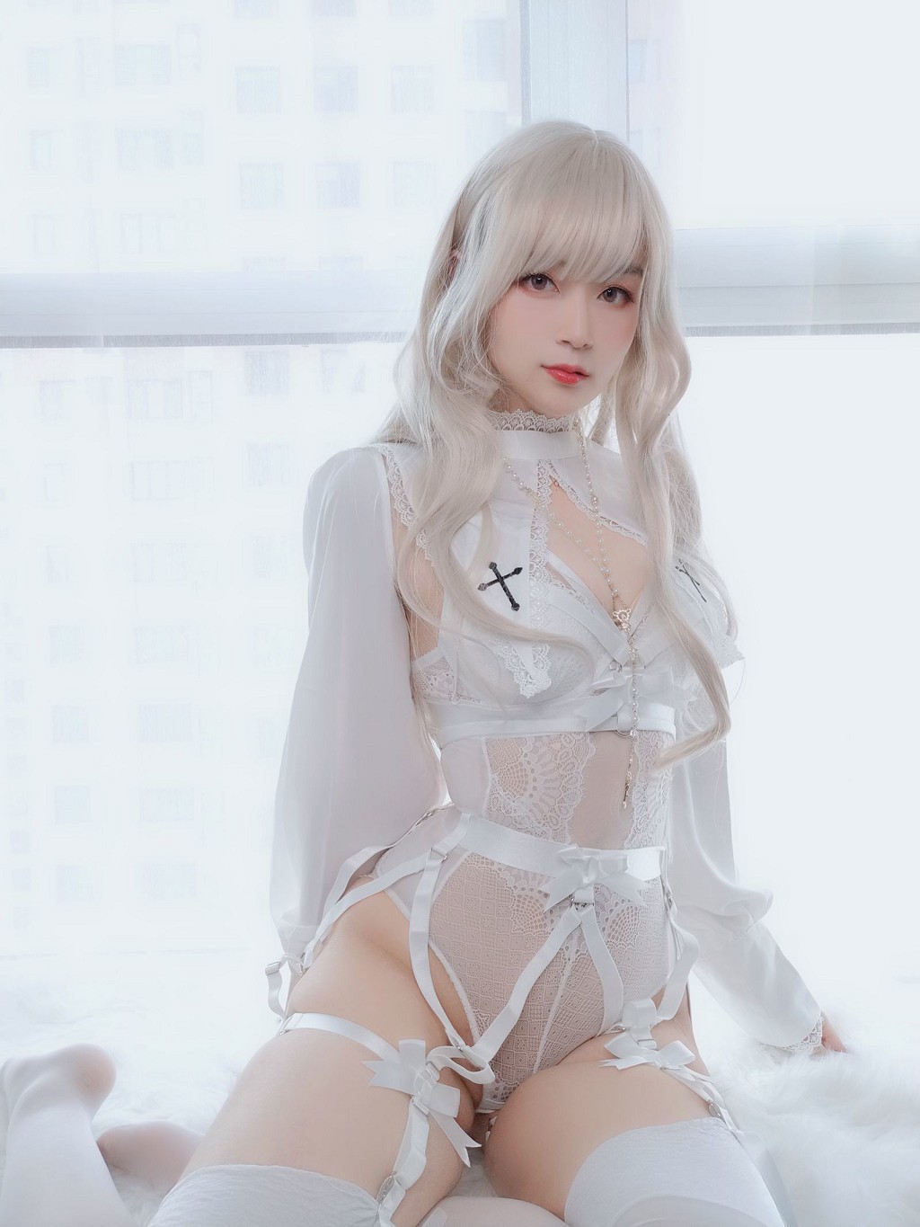 COSER白银81《纯白圣女》 [Cosplay少女] 写真集[56P]