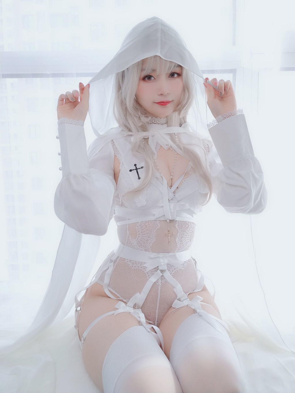 COSER白银81《纯白圣女》 [Cosplay少女] 写真集[56P]