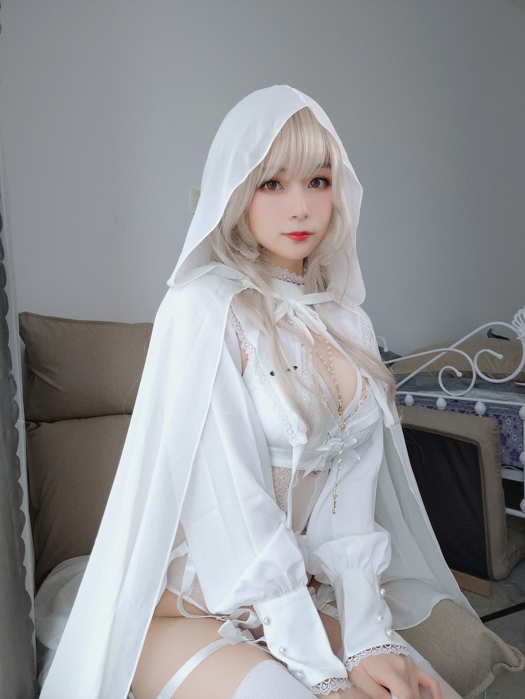 COSER白银81《纯白圣女》 [Cosplay少女] 写真集[56P]
