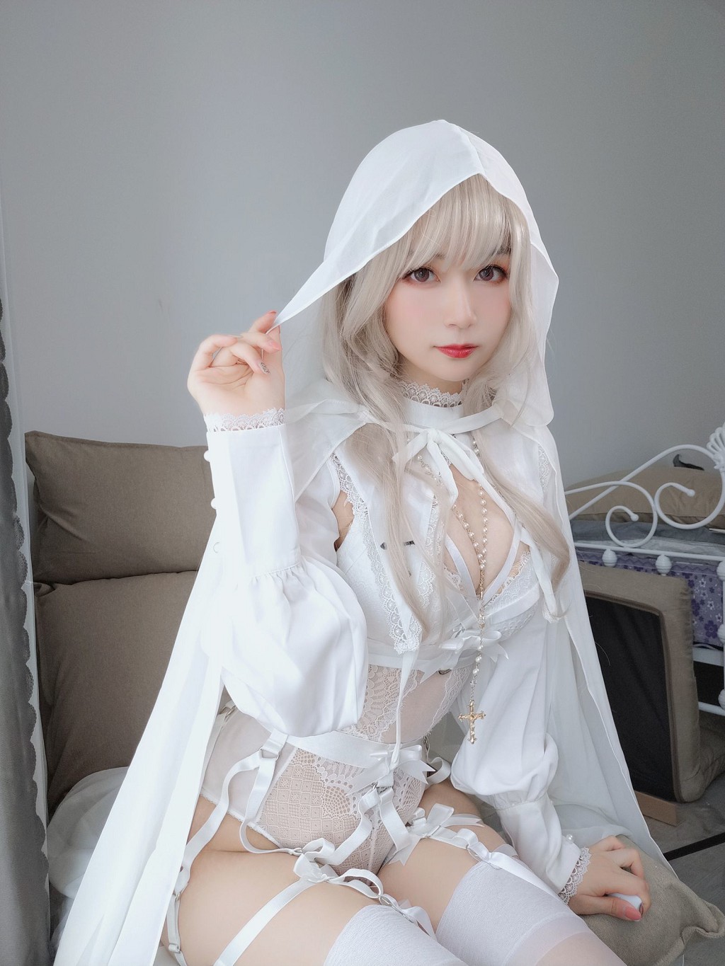 COSER白银81《纯白圣女》 [Cosplay少女] 写真集[56P]