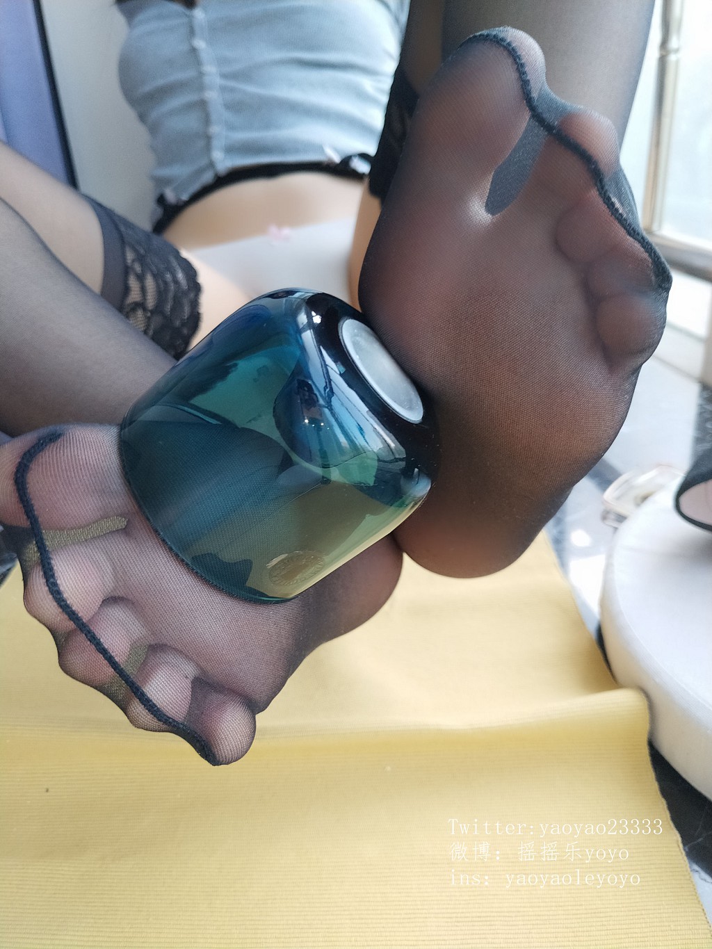 COSER摇摇乐yoyo《制服御姐》 [Cosplay福利] 写真集[150P]