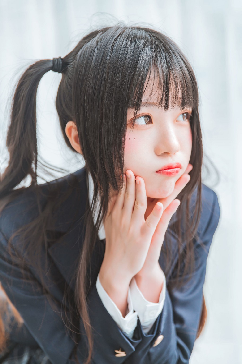 桜桃喵《冬季制服丝秀》 [Cosplay美女] 写真集[45P]