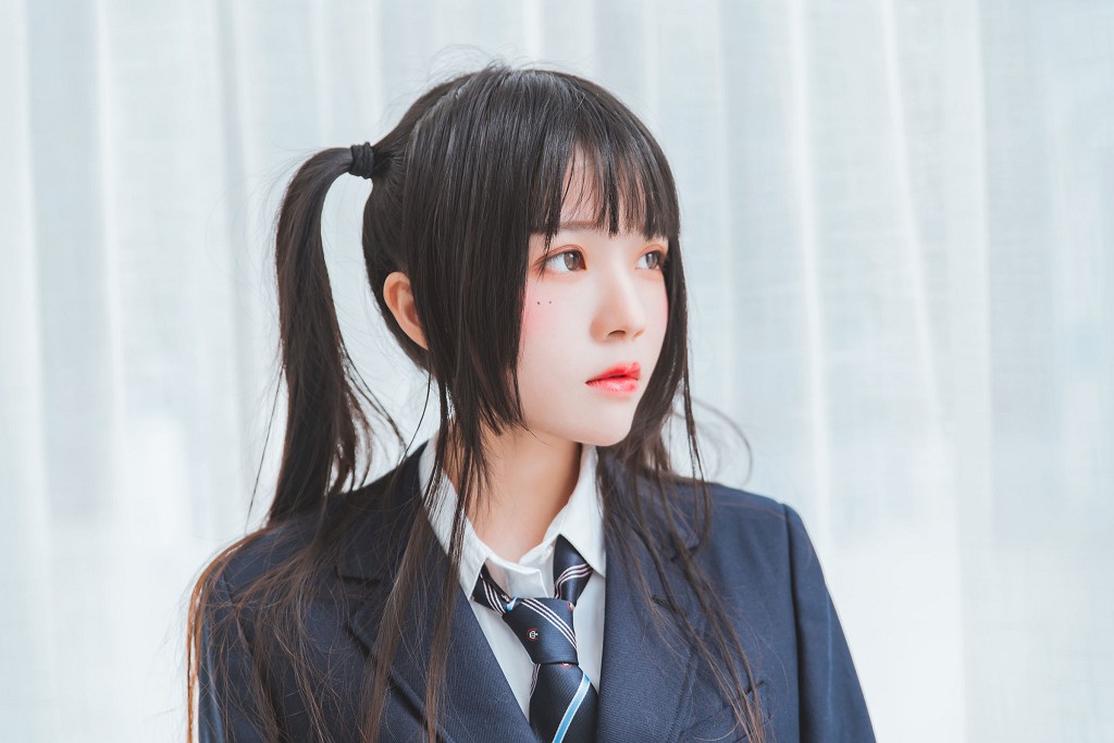 桜桃喵《冬季制服丝秀》 [Cosplay美女] 写真集[45P]