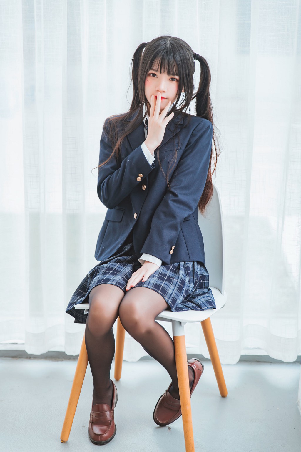 桜桃喵《冬季制服丝秀》 [Cosplay美女] 写真集[45P]