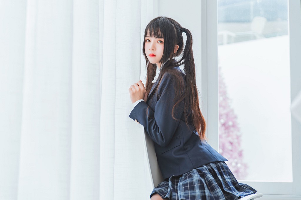 桜桃喵《冬季制服丝秀》 [Cosplay美女] 写真集[45P]