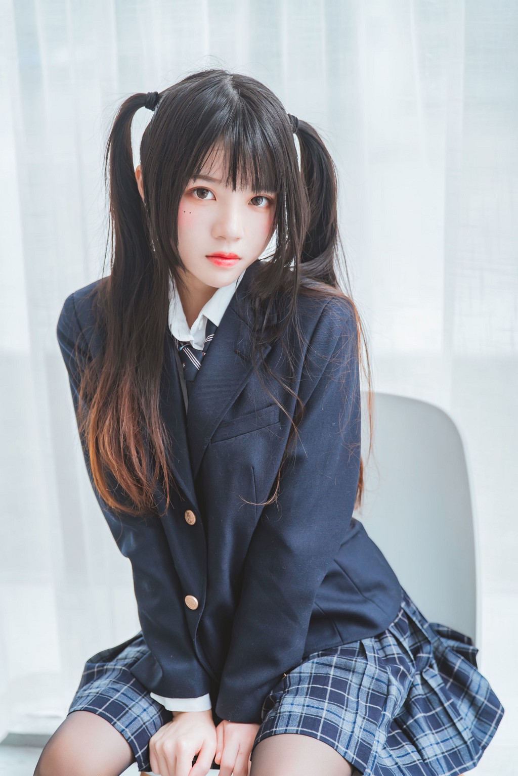 桜桃喵《冬季制服丝秀》 [Cosplay美女] 写真集[45P]