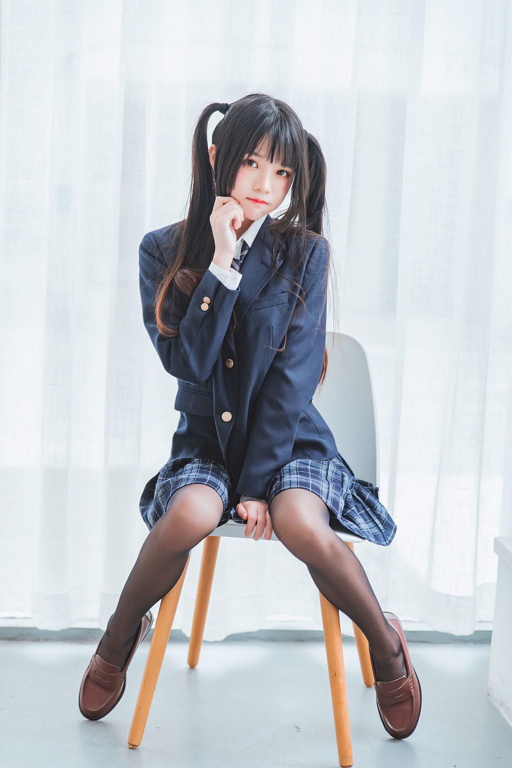 桜桃喵《冬季制服丝秀》 [Cosplay美女] 写真集[45P]