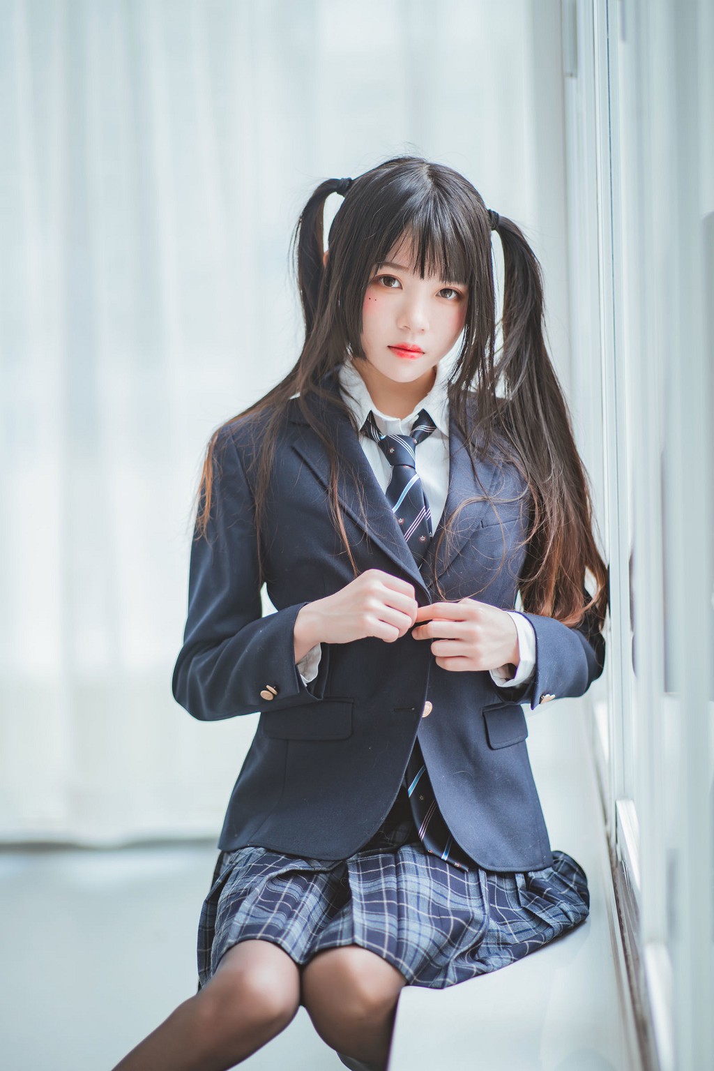 桜桃喵《冬季制服丝秀》 [Cosplay美女] 写真集[45P]