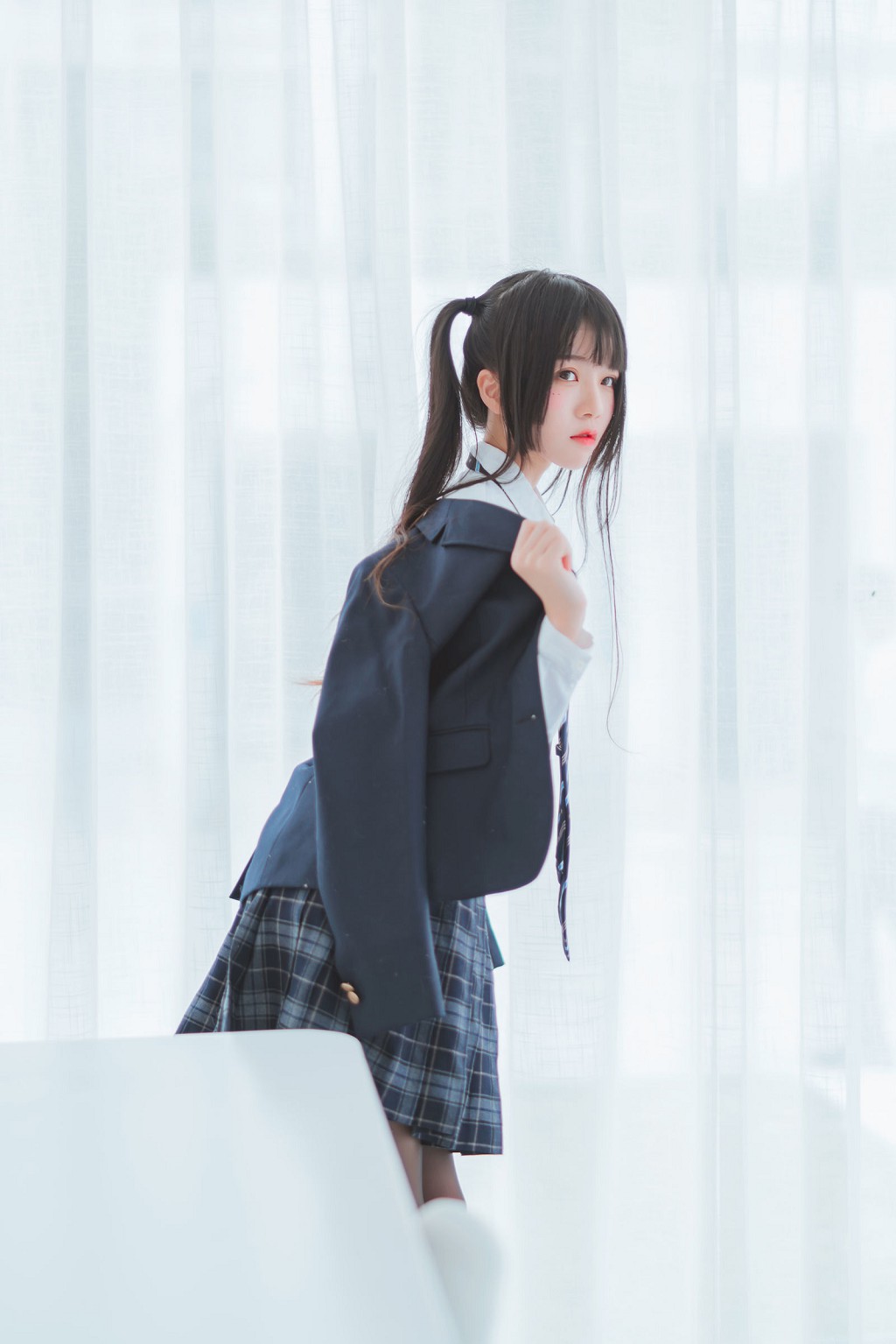 桜桃喵《冬季制服丝秀》 [Cosplay美女] 写真集[45P]