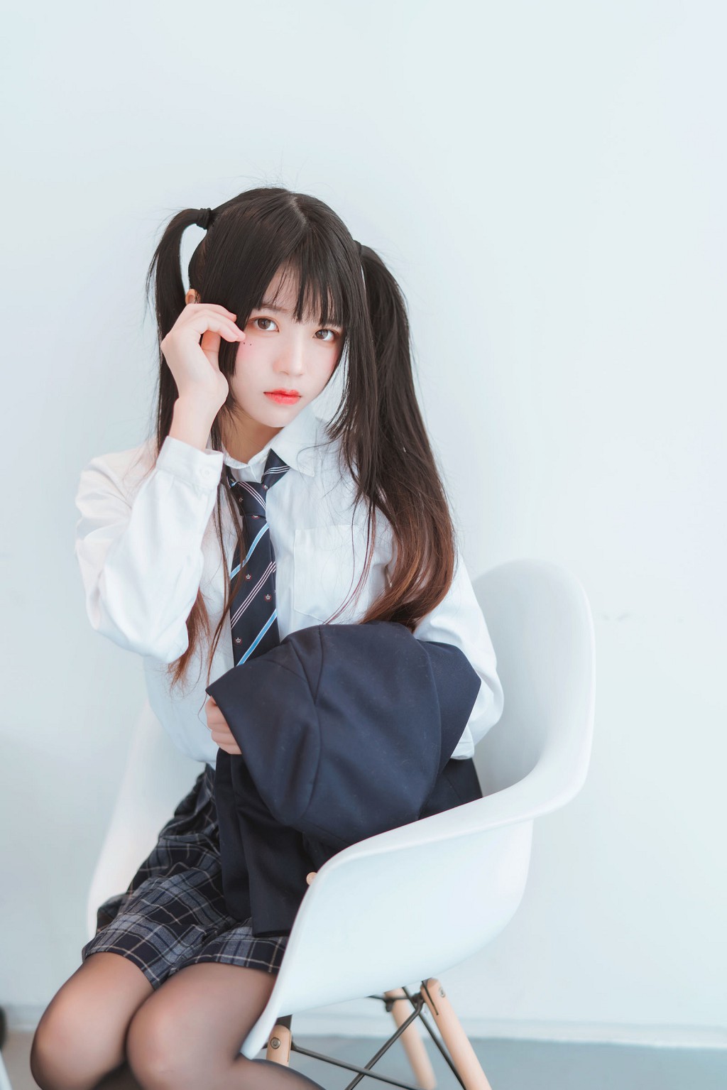桜桃喵《冬季制服丝秀》 [Cosplay美女] 写真集[45P]