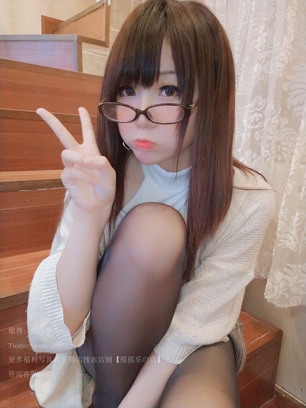 COSER摇摇乐yoyo《御姐向！》 [Cosplay福利] 写真集[120P]