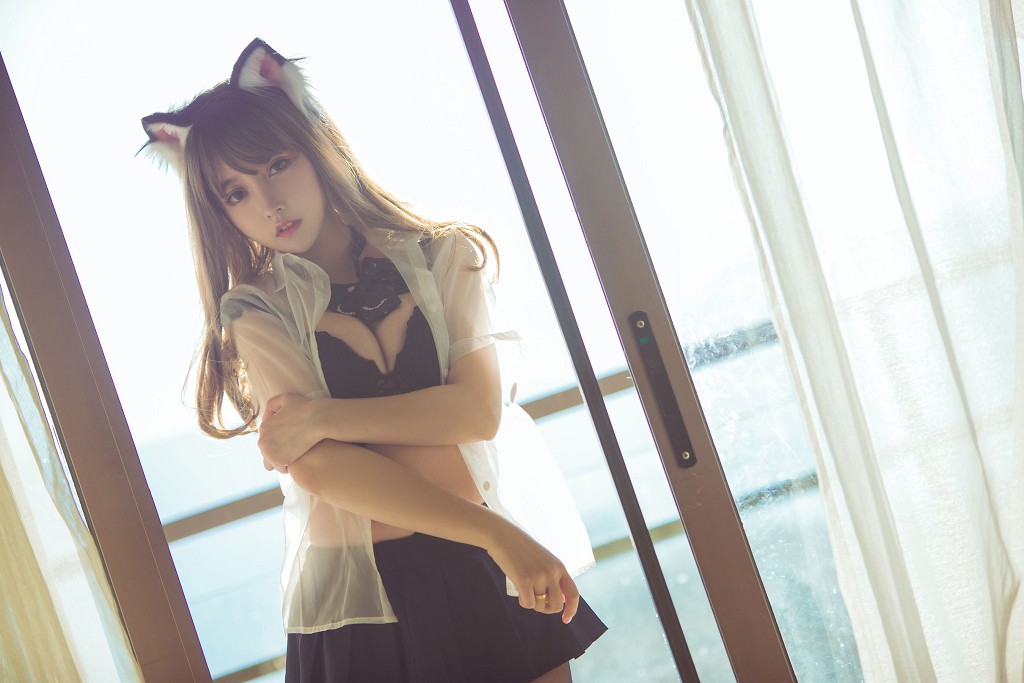 米线线sama 《阳台黑丝性感猫咪》 [Cosplay美女] 写真集[24P]