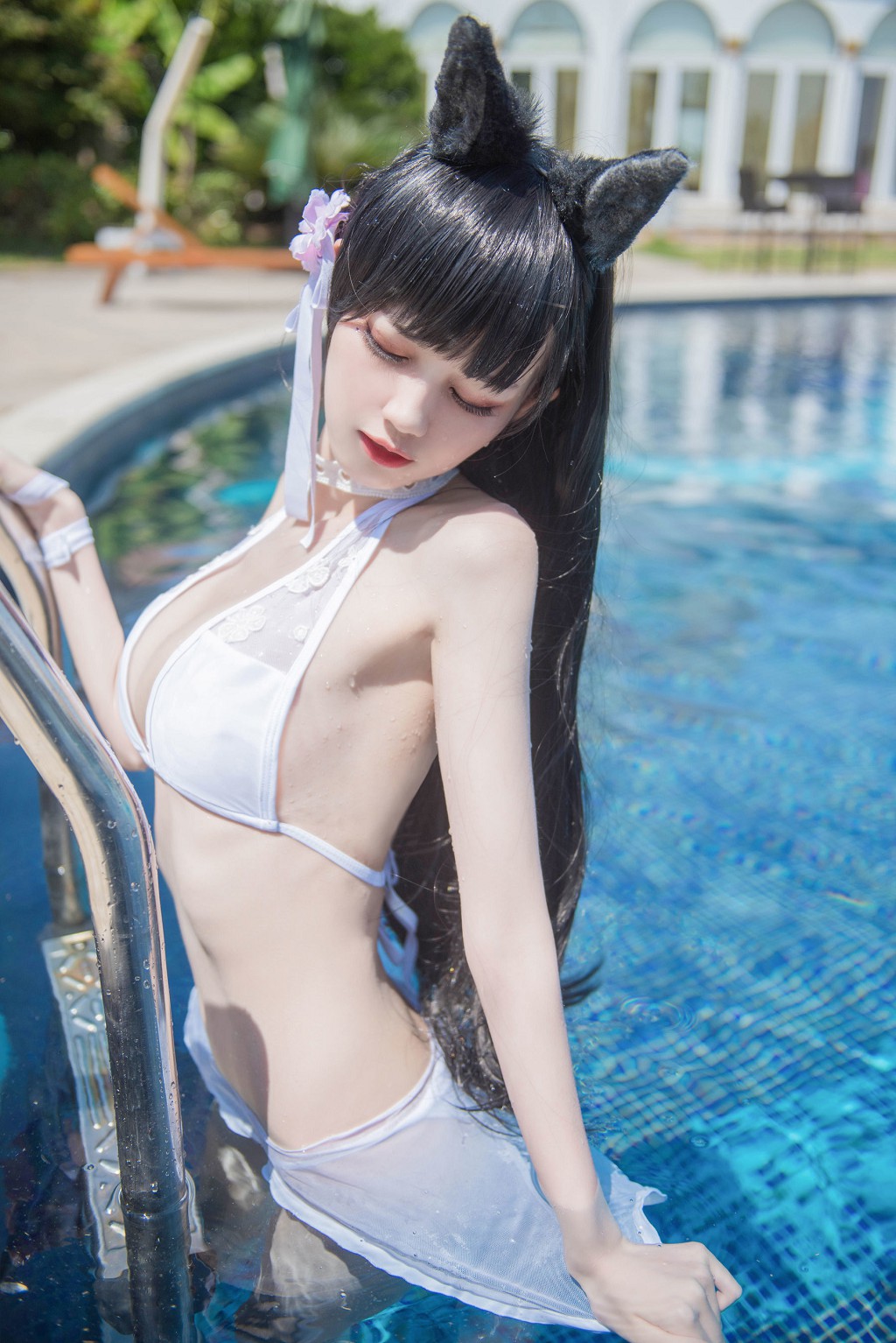 COSER你的负卿《爱宕泳装穹妹兔女郎》  [Cosplay福利] 写真集[36P]