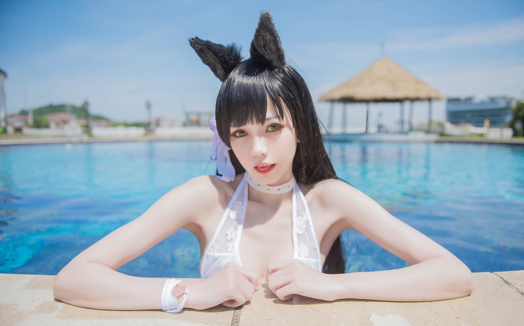 COSER你的负卿《爱宕泳装穹妹兔女郎》  [Cosplay福利] 写真集[36P]