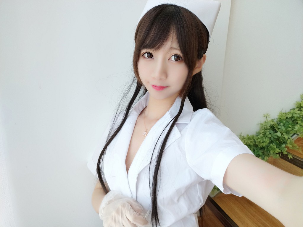 NAGISA魔物喵《自摄系列 白丝护士》 [Cosplay美女] 写真集[40P]