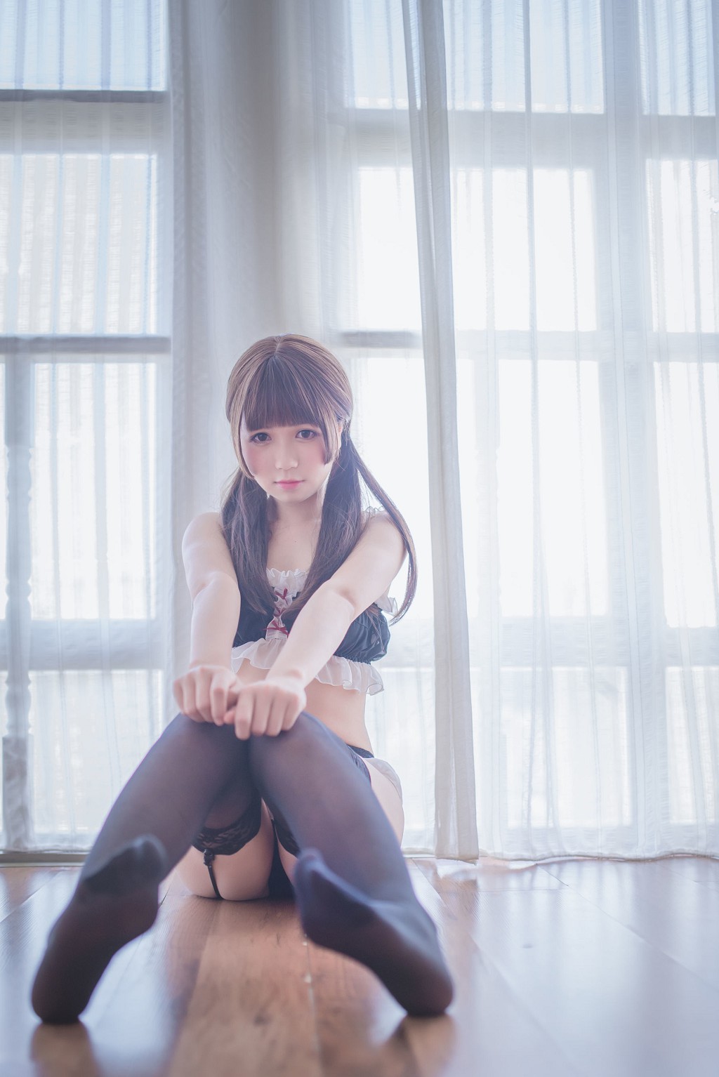 白金Saki《吊带袜私房》 [Cosplay福利] 写真集[25P]