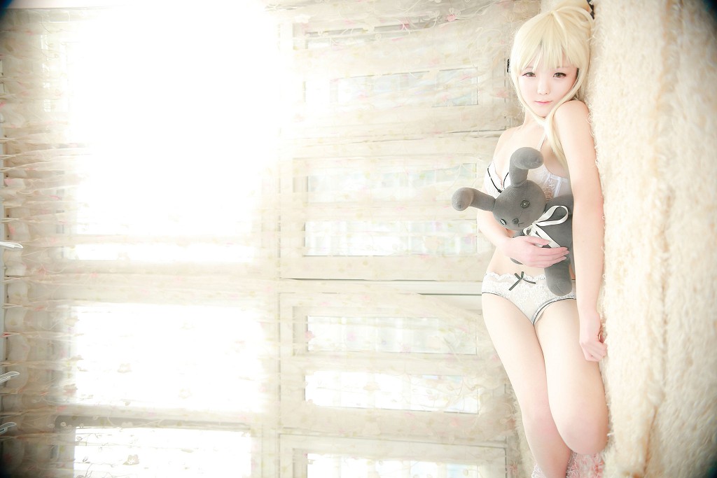 一小央泽《穹妹 小恶魔》  [Cosplay美女] 写真集[36P]