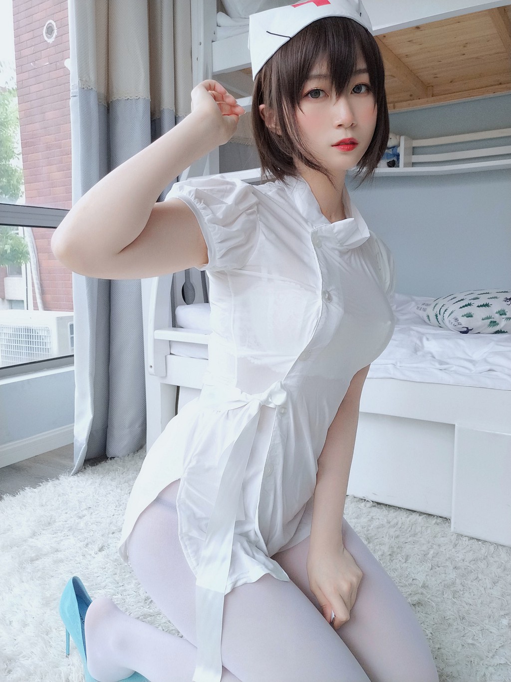 白银81《白丝小护士》 [Cosplay少女] 写真集[51P]