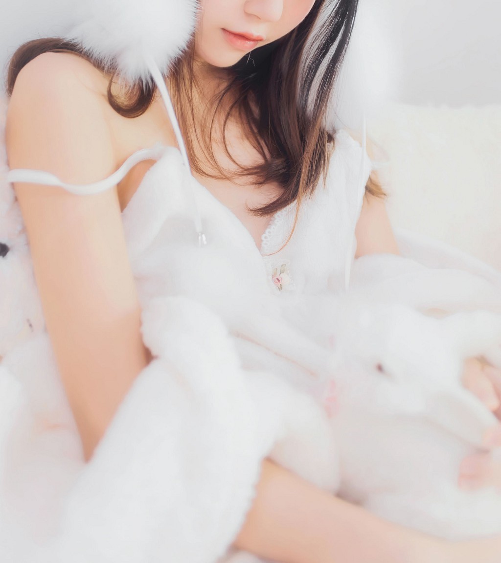 疯猫ss《喵喵睡衣》 [萝莉COS] 写真集[37P]