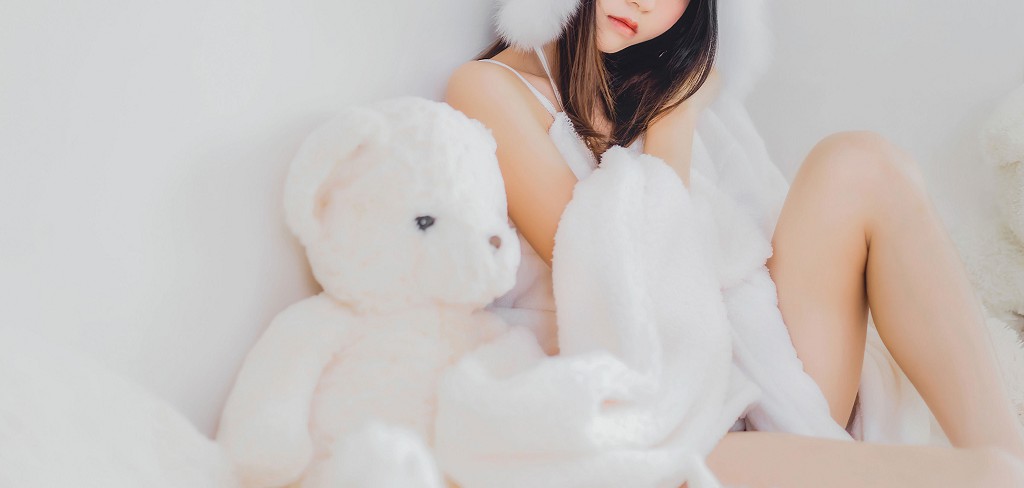 疯猫ss《喵喵睡衣》 [萝莉COS] 写真集[37P]