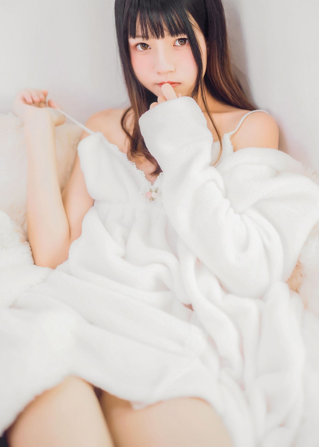 疯猫ss《喵喵睡衣》 [萝莉COS] 写真集[37P]