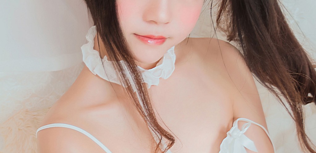 疯猫ss《喵喵睡衣》 [萝莉COS] 写真集[37P]