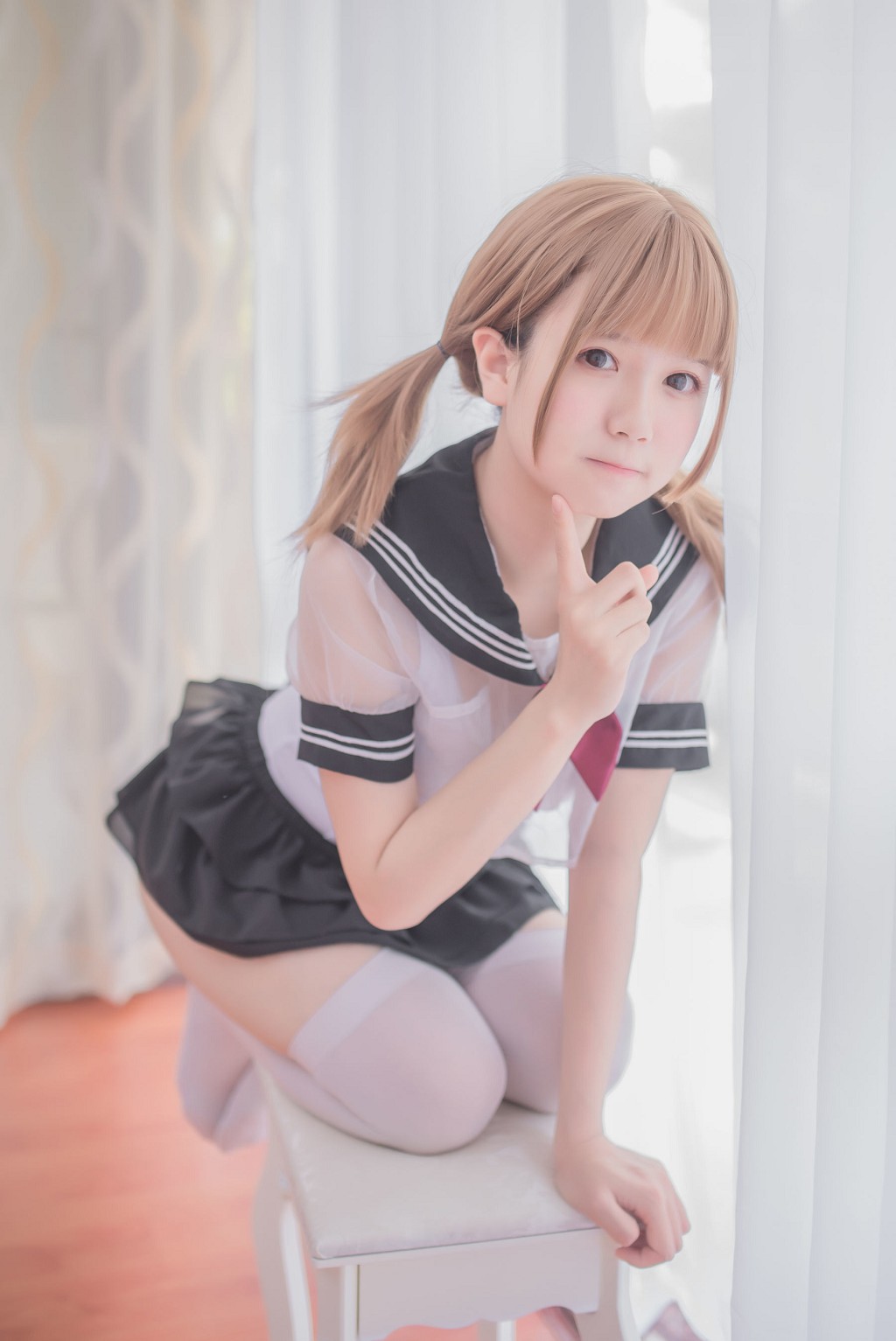 白金Saki《死库水 学生服》 [Cosplay福利] 写真集[38P]
