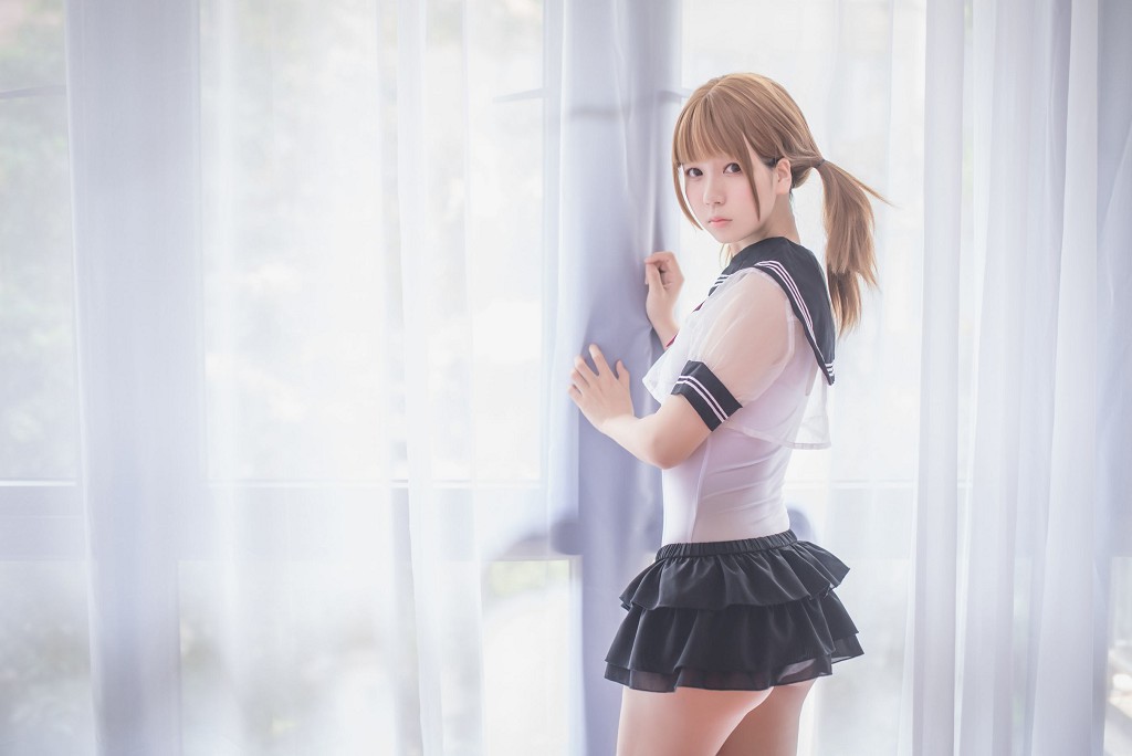 白金Saki《死库水 学生服》 [Cosplay福利] 写真集[38P]