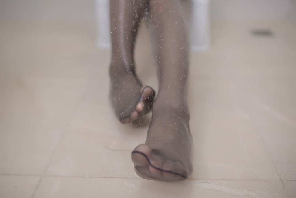 白金Saki《死库水 学生服》 [Cosplay福利] 写真集[38P]