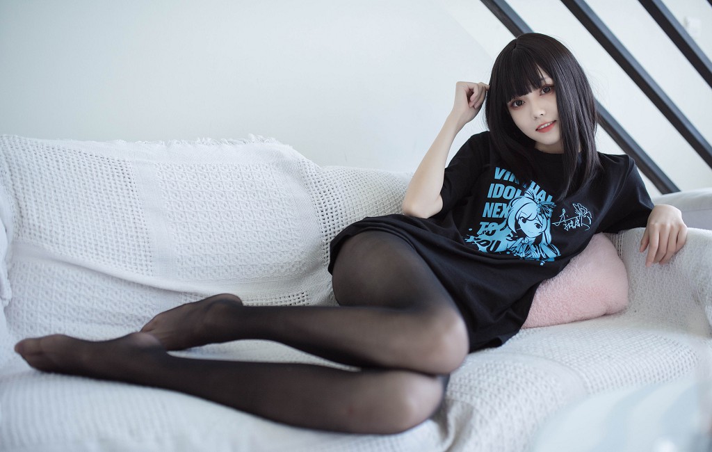 小妖精你的负卿《爱宕花嫁 居家私服 穹妹女仆》  [Cosplay福利] 写真集[26P]