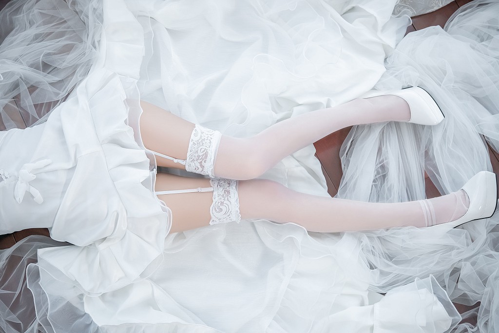 COSER鬼畜瑶《爱宕花嫁》 [Cosplay福利] 写真集[23P]