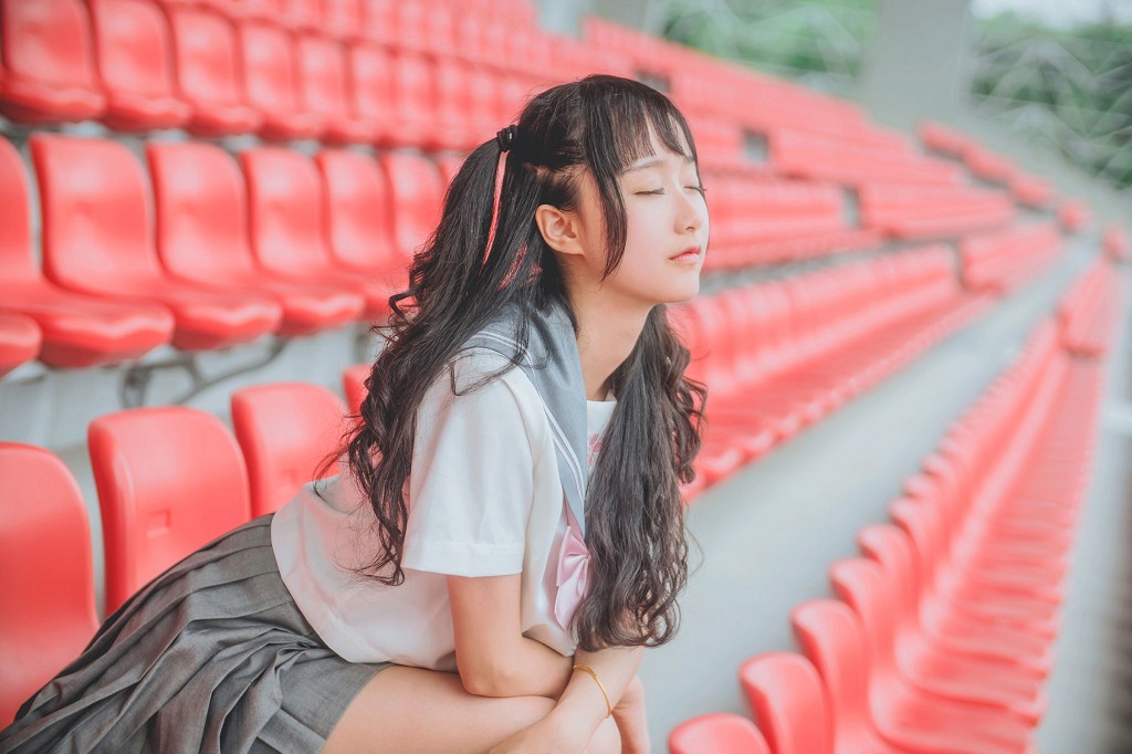 木绵绵OwO《灰色JK制服》 [COSER美女] 写真集[38P]