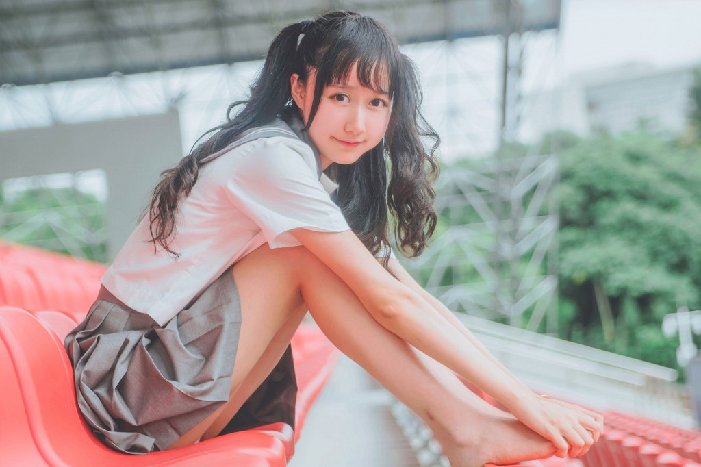 木绵绵OwO《灰色JK制服》 [COSER美女] 写真集[38P]