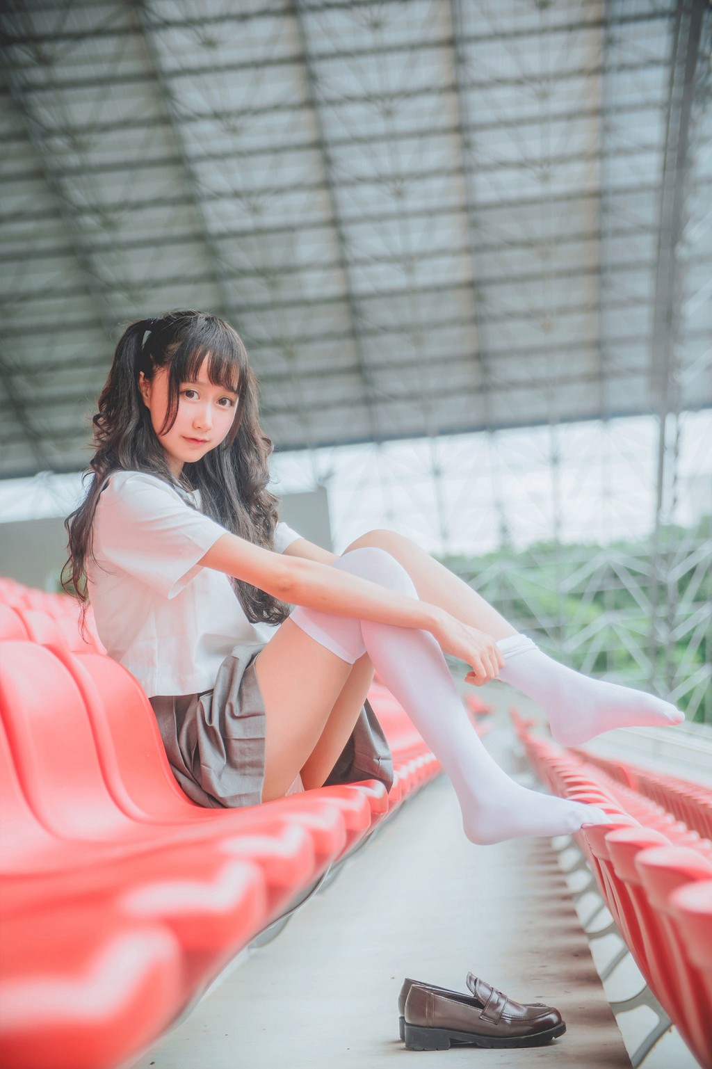 木绵绵OwO《灰色JK制服》 [COSER美女] 写真集[38P]