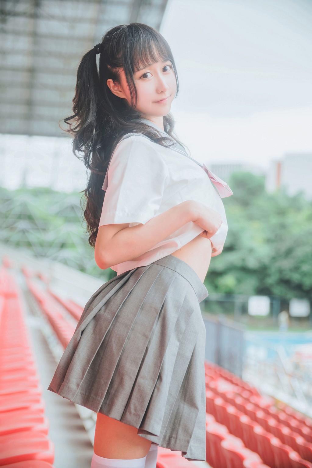 木绵绵OwO《灰色JK制服》 [COSER美女] 写真集[38P]