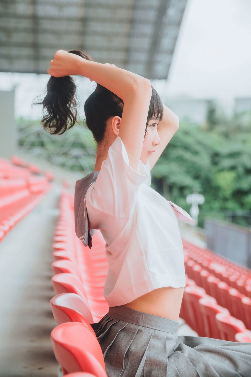 木绵绵OwO《灰色JK制服》 [COSER美女] 写真集[38P]