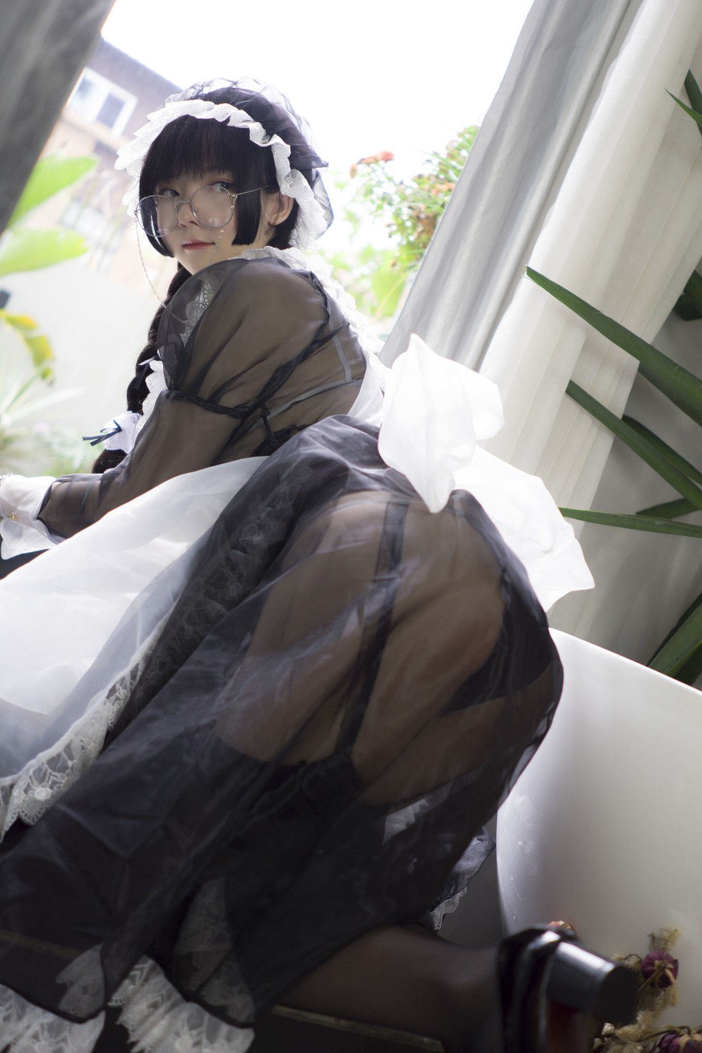 COSER一小央泽《女仆的新装》 [Cosplay美女] 写真集[85P]