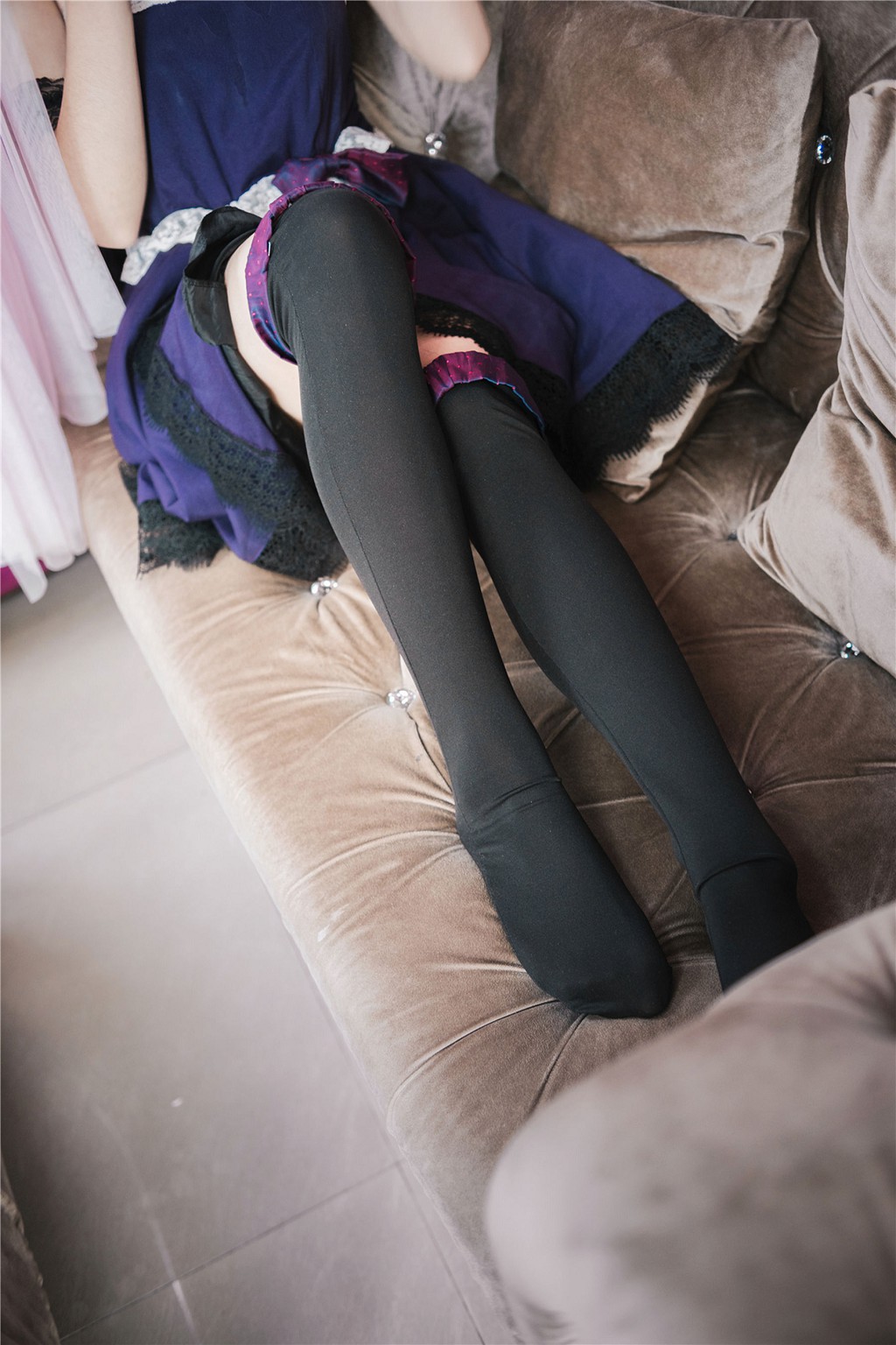 [风之领域] NO.160 萌萌COS小妹 写真集[44P]