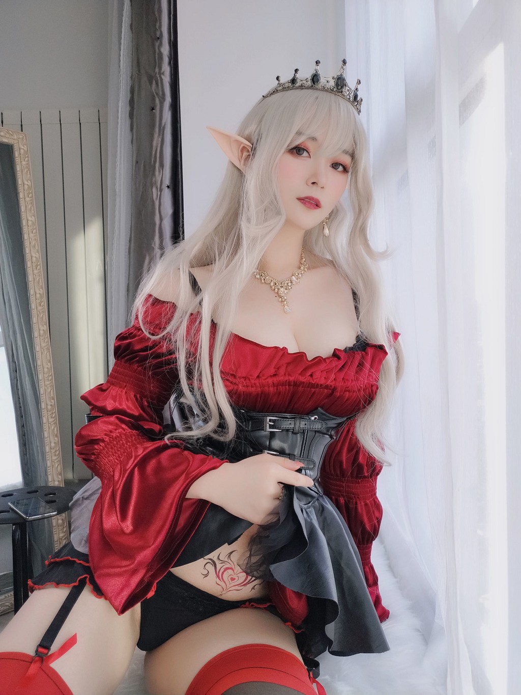 COSER白银81《皇家吸血鬼》 [Cosplay少女] 写真集[50P]