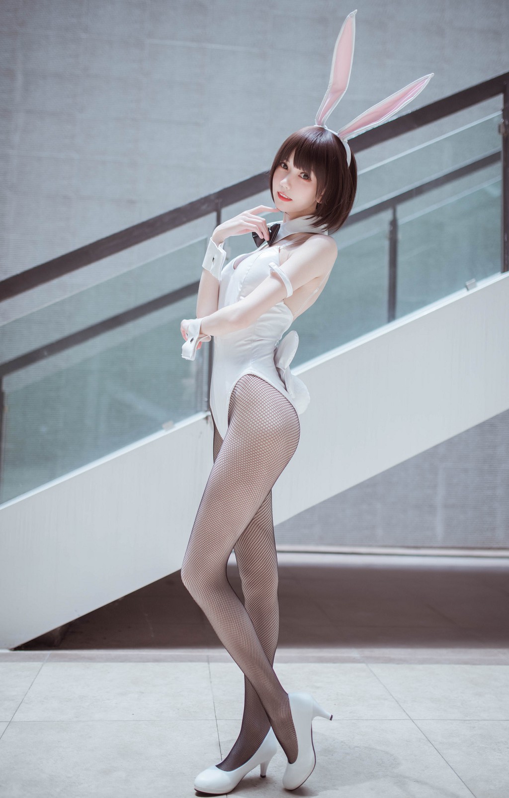 COSER你的负卿《圣人惠兔女郎》 [Cosplay福利] 写真集[23P]