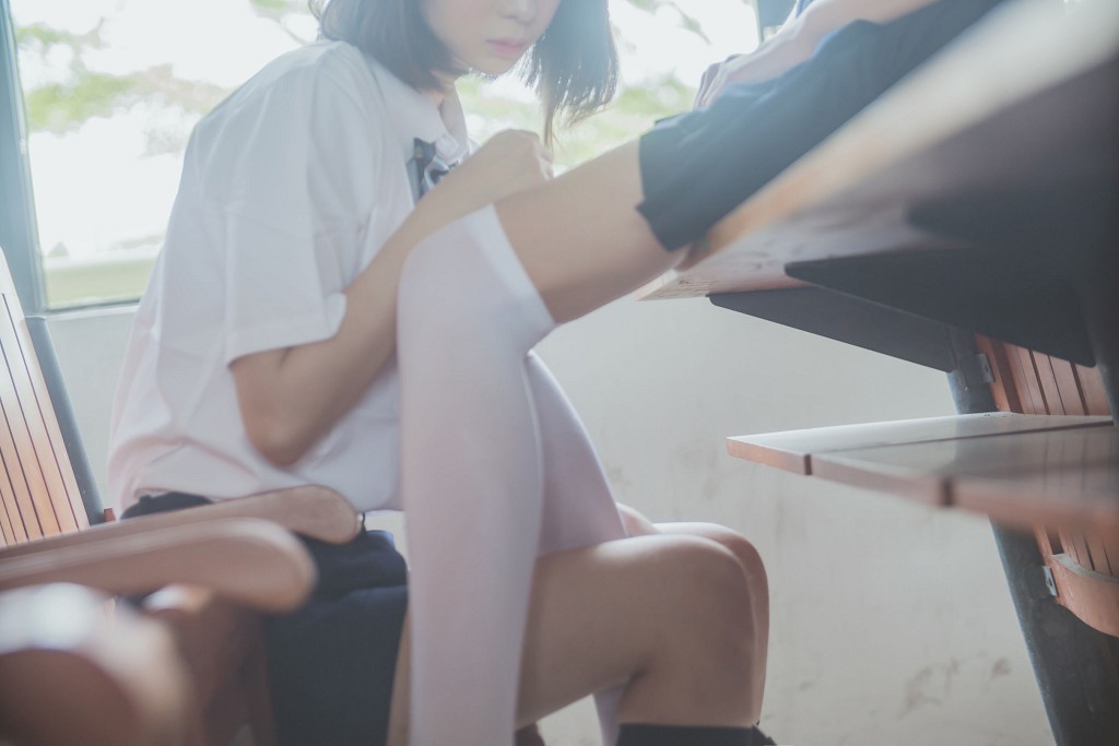 ​桜桃喵&疯猫ss《JK百合》 [萝莉COS] 写真集[43P]