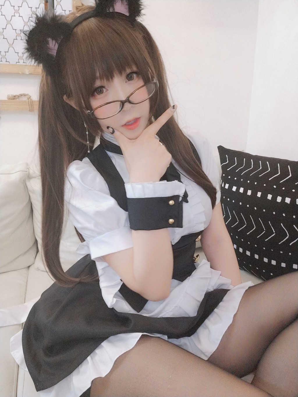 摇摇乐yoyo《黑丝女仆》 [Cosplay美女] 写真集[59P]