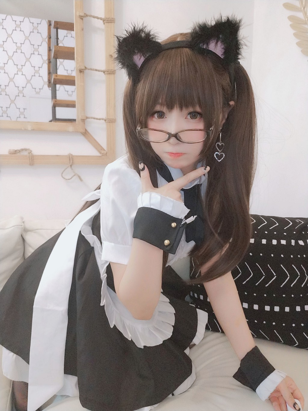 摇摇乐yoyo《黑丝女仆》 [Cosplay美女] 写真集[59P]