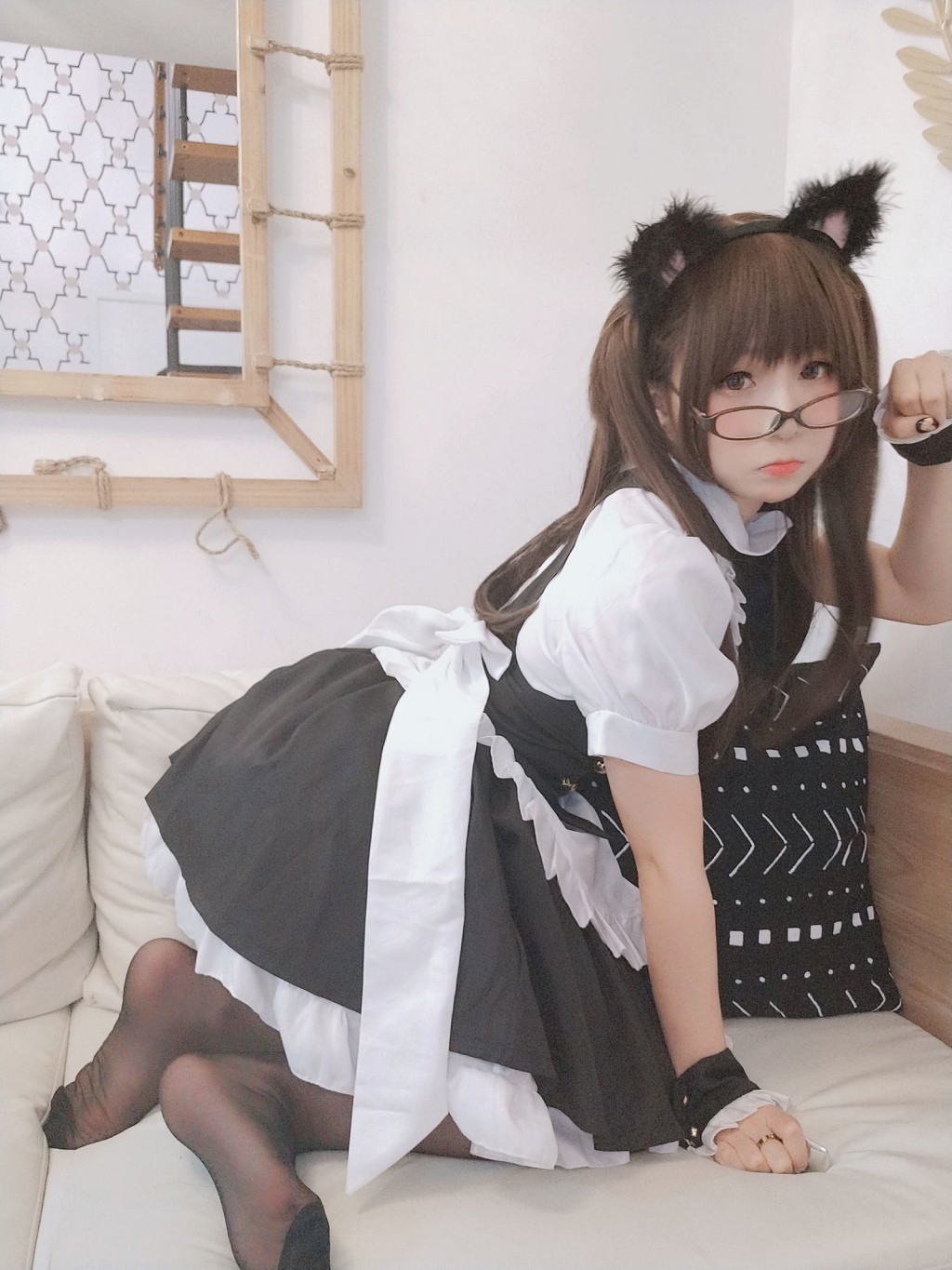 摇摇乐yoyo《黑丝女仆》 [Cosplay美女] 写真集[59P]