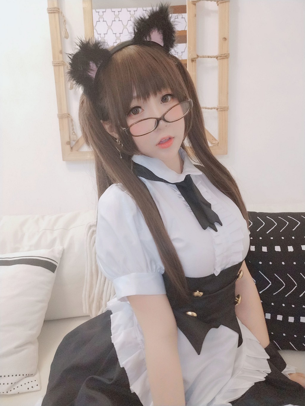 摇摇乐yoyo《黑丝女仆》 [Cosplay美女] 写真集[59P]